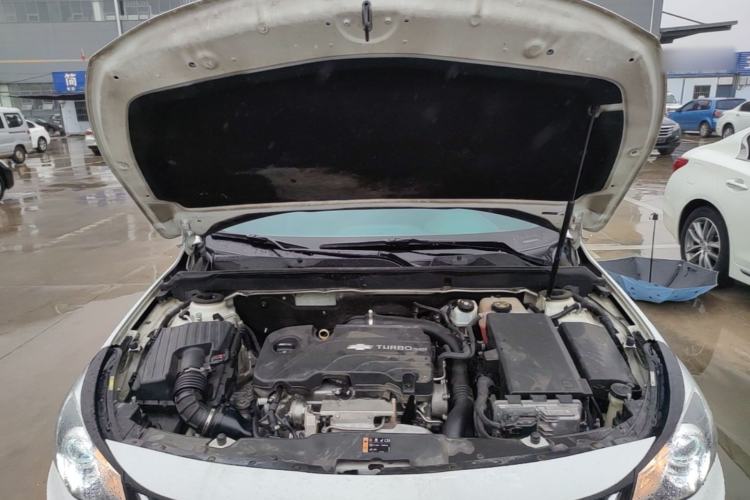 Used Chevrolet Malibu 2017 1.5T Automatic Luxury Edition Engine Bay