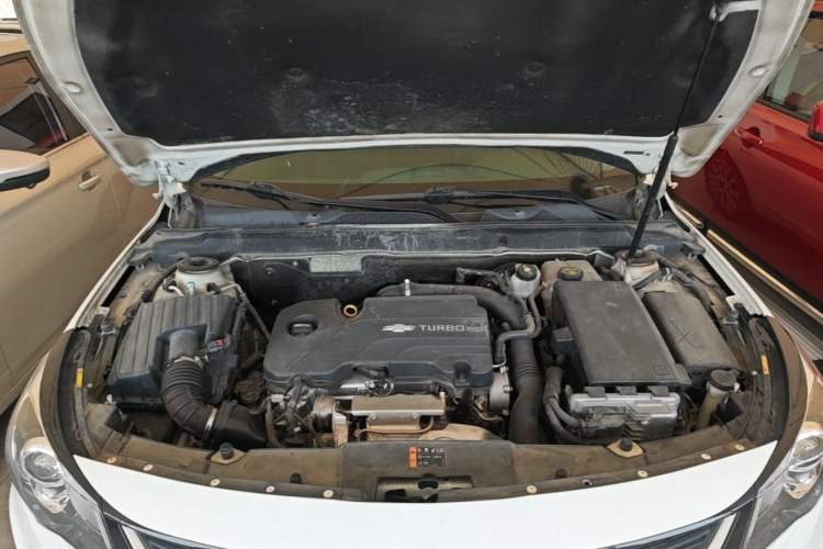 Used Chevrolet Malibu 2017 1.5T Automatic Luxury Edition Engine Bay