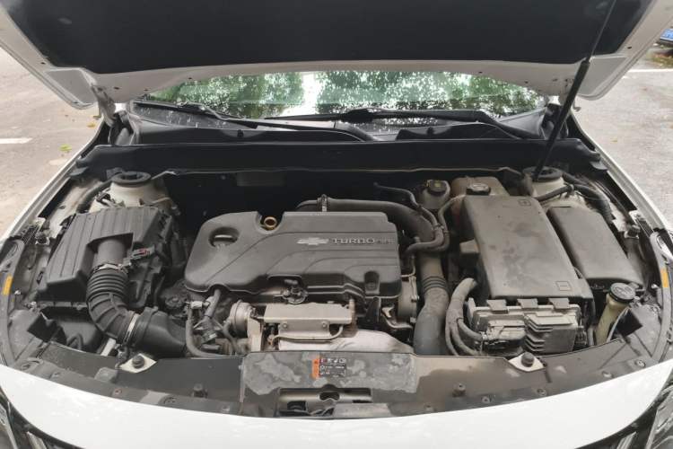 Used Chevrolet Malibu 2017 1.5T Automatic Luxury Edition Engine Bay