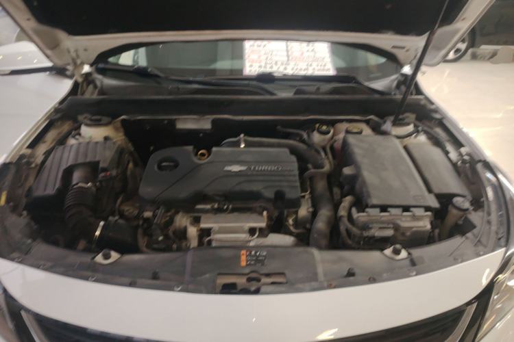 Used Chevrolet Malibu 2017 1.5T Automatic Luxury Edition Engine Bay