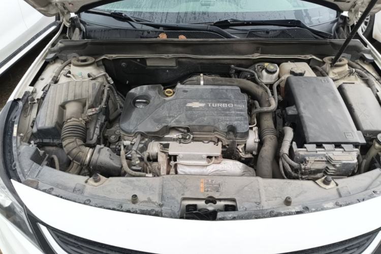 Used Chevrolet Malibu 2017 1.5T Automatic Luxury Edition Engine Bay