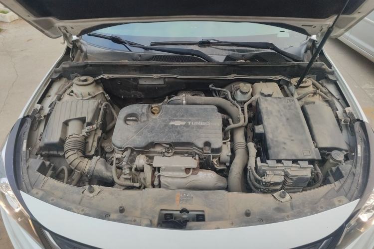 Used Chevrolet Malibu 2017 1.5T Automatic Luxury Edition Engine Bay