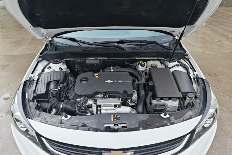 Used Chevrolet Malibu 2017 1.5T Automatic Luxury Edition Engine Bay