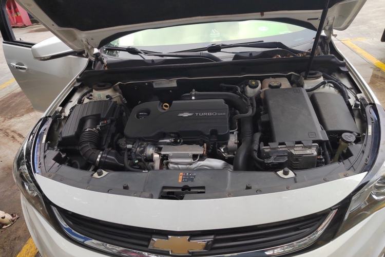 Used Chevrolet Malibu 2017 1.5T Automatic Flagship Edition Engine Bay