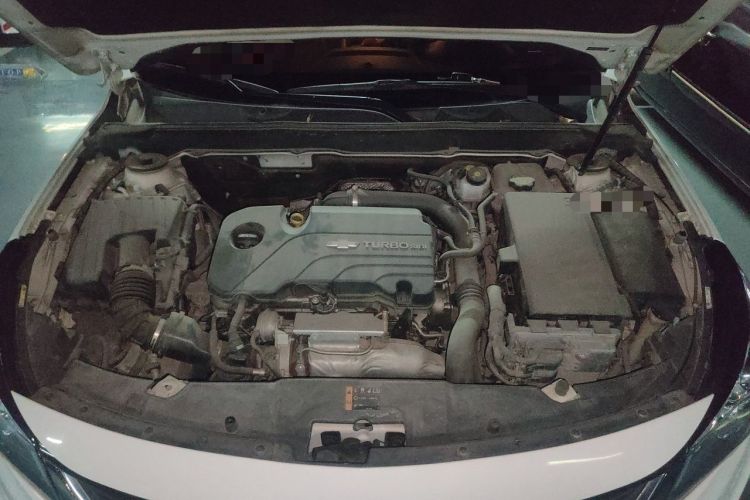 Used Chevrolet Malibu 2017 1.5T Automatic Luxury Edition Engine Bay