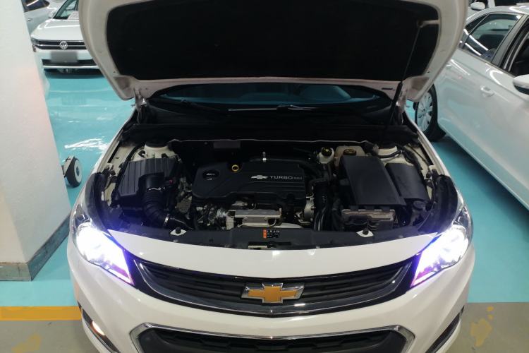 Used Chevrolet Malibu 2017 1.5T Automatic Flagship Edition Engine Bay