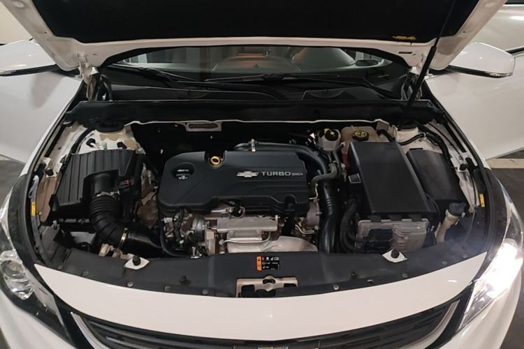 Used Chevrolet Malibu 2017 1.5T Automatic Luxury Edition Engine Bay