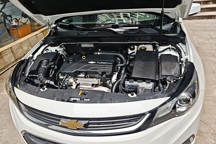 Used Chevrolet Malibu 2017 1.5T Automatic Luxury Edition Engine Bay