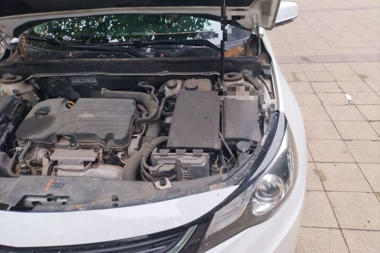 Used Chevrolet Malibu 2017 1.5T Automatic Luxury Edition Engine Bay Left