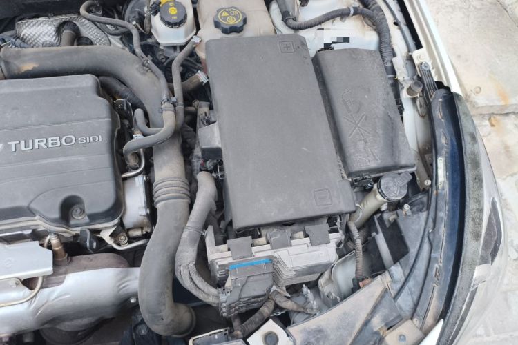 Used Chevrolet Malibu 2017 1.5T Automatic Luxury Edition Engine Bay Left