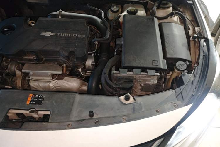 Used Chevrolet Malibu 2017 1.5T Automatic Luxury Edition Engine Bay Left