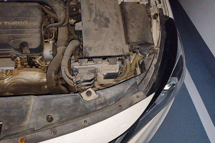 Used Chevrolet Malibu 2017 1.5T Automatic Comfort Edition Engine Bay Left