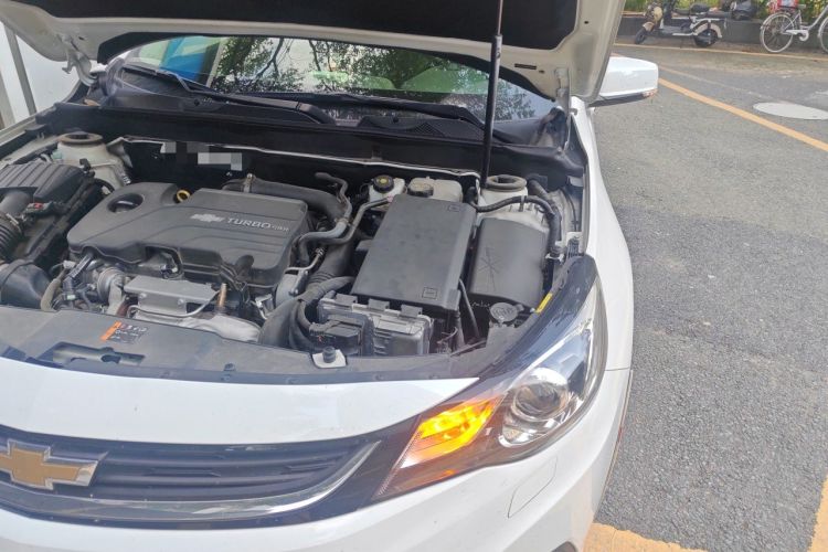 Used Chevrolet Malibu 2017 1.5T Automatic Luxury Edition Engine Bay Left