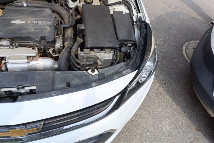 Used Chevrolet Malibu 2017 1.5T Automatic Luxury Edition Engine Bay Left