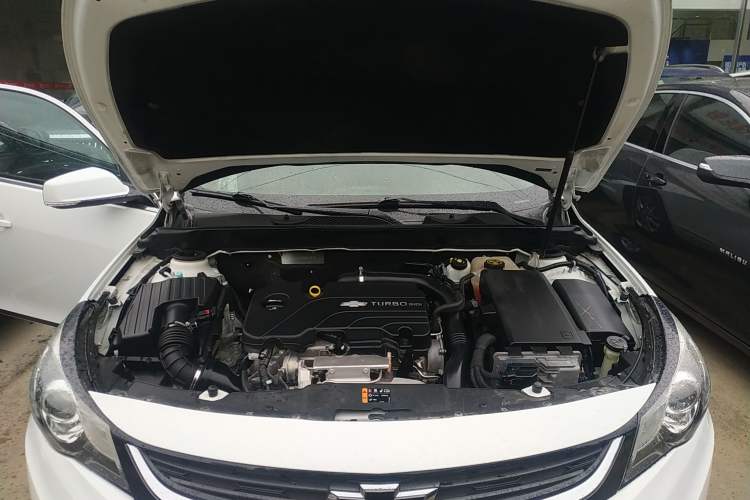 Used Chevrolet Malibu 2017 1.5T Automatic Comfort Edition Engine Bay
