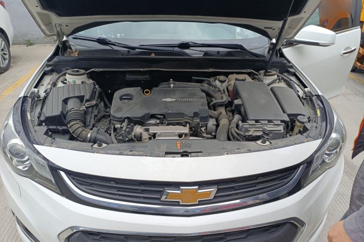 Used Chevrolet Malibu 2017 1.5T Automatic Luxury Edition Engine Bay