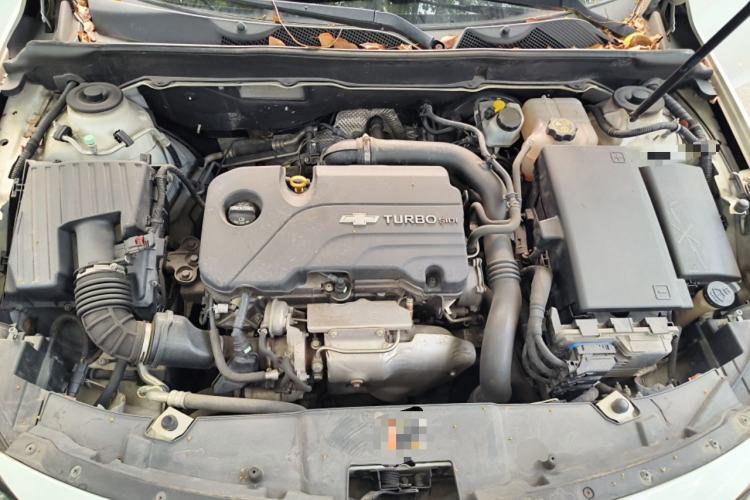 Used Chevrolet Malibu 2017 1.5T Automatic Luxury Edition Engine Bay