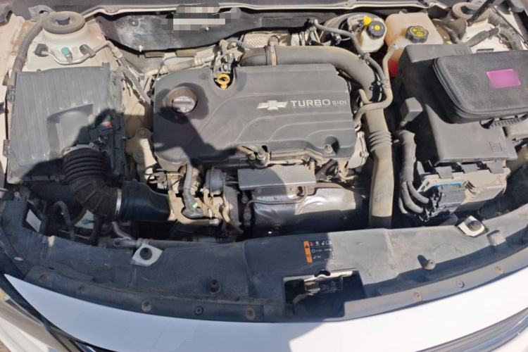 Used Chevrolet Malibu 2017 1.5T Automatic Luxury Edition Engine Bay