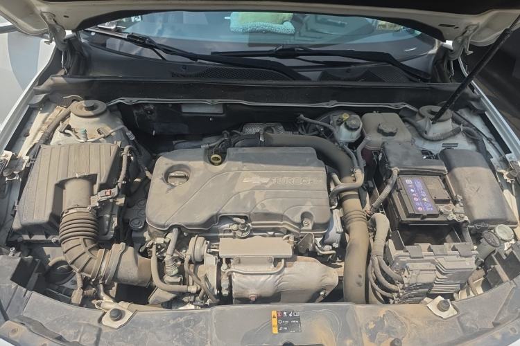 Used Chevrolet Malibu 2017 1.5T Automatic Luxury Edition Engine Bay