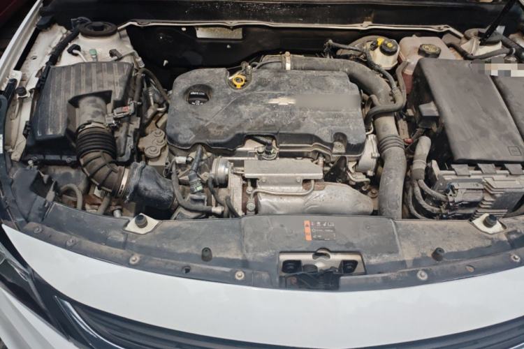Used Chevrolet Malibu 2017 1.5T Automatic Luxury Edition Engine Bay