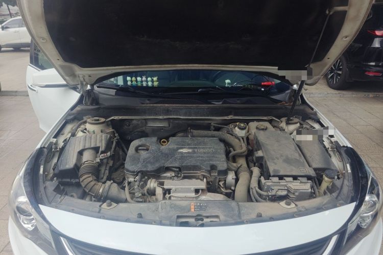 Used Chevrolet Malibu 2017 1.5T Automatic Luxury Edition Engine Bay