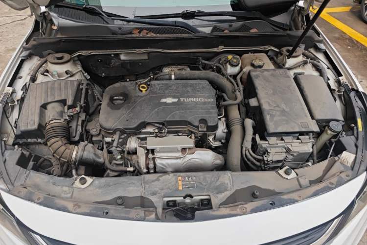 Used Chevrolet Malibu 2017 1.5T Automatic Luxury Edition Engine Bay
