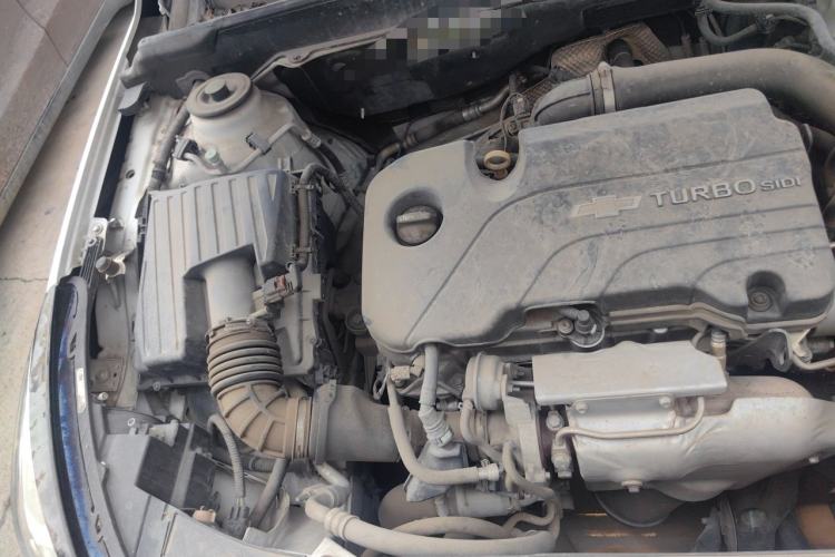 Used Chevrolet Malibu 2017 1.5T Automatic Luxury Edition Engine Bay Right