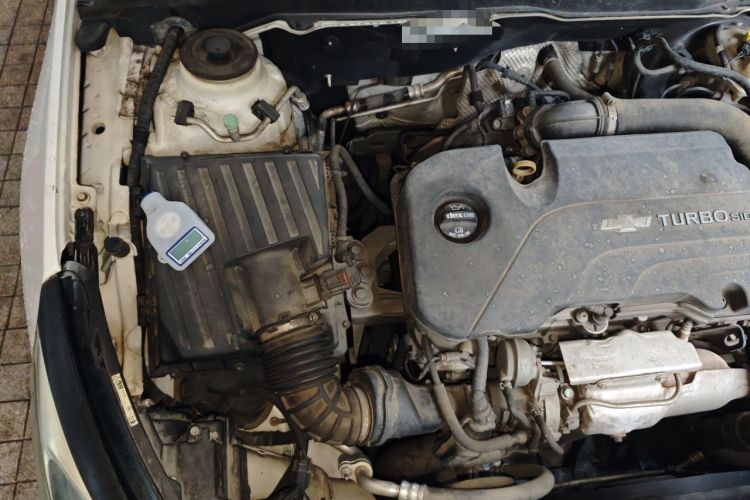 Used Chevrolet Malibu 2017 1.5T Automatic Luxury Edition Engine Bay Right