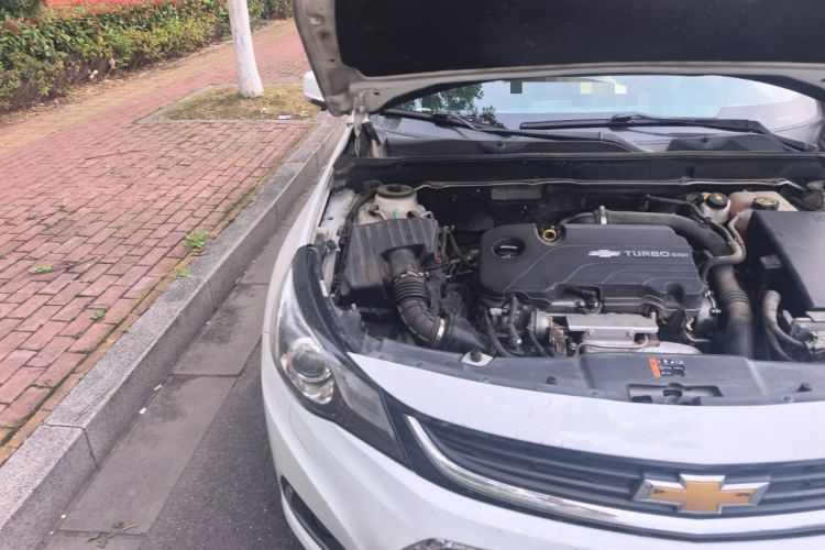 Used Chevrolet Malibu 2017 1.5T Automatic Luxury Edition Engine Bay Right