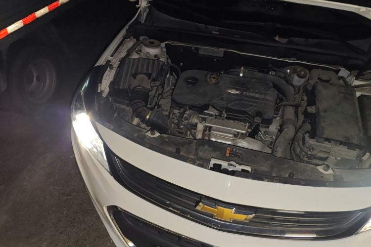 Used Chevrolet Malibu 2017 1.5T Automatic Luxury Edition Engine Bay Right