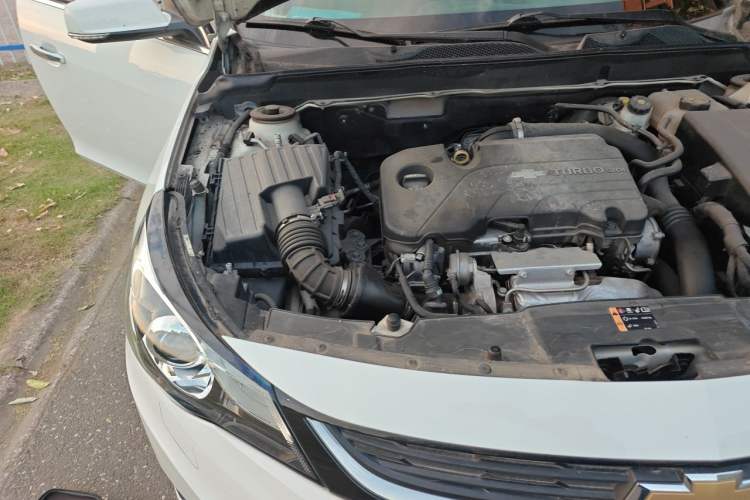 Used Chevrolet Malibu 2017 1.5T Automatic Luxury Edition Engine Bay Right