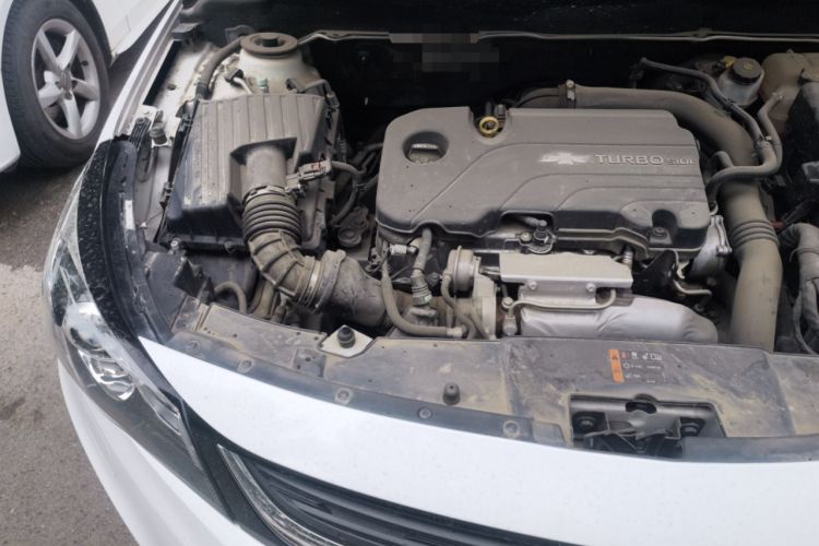Used Chevrolet Malibu 2017 1.5T Automatic Luxury Edition Engine Bay Right