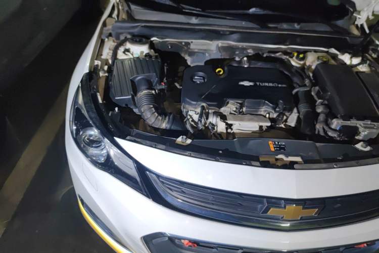 Used Chevrolet Malibu 2017 1.5T Automatic Luxury Edition Engine Bay Right