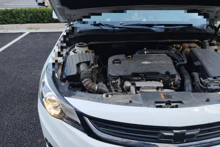 Used Chevrolet Malibu 2017 1.5T Automatic Luxury Edition Engine Bay Right