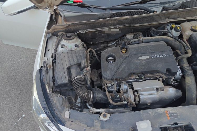 Used Chevrolet Malibu 2017 1.5T Automatic Luxury Edition Engine Bay Right