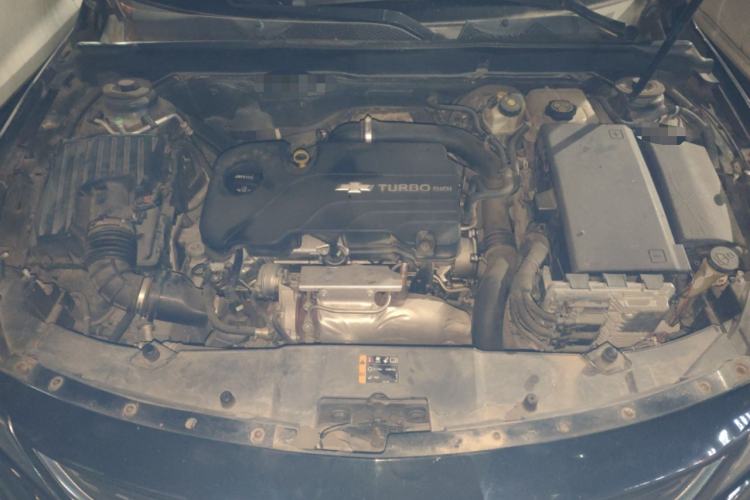 Used Chevrolet Malibu 2017 1.5T Automatic Luxury Edition Engine Bay