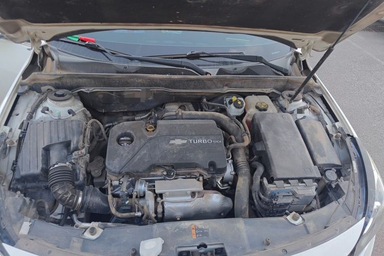 Used Chevrolet Malibu 2017 1.5T Automatic Luxury Edition Engine Bay