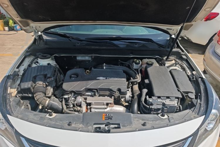 Used Chevrolet Malibu 2017 1.5T Automatic Luxury Edition Engine Bay