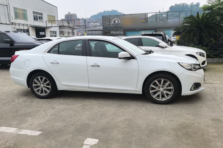 Used Chevrolet Malibu 2017 1.5T Automatic Luxury Edition Exterior 2