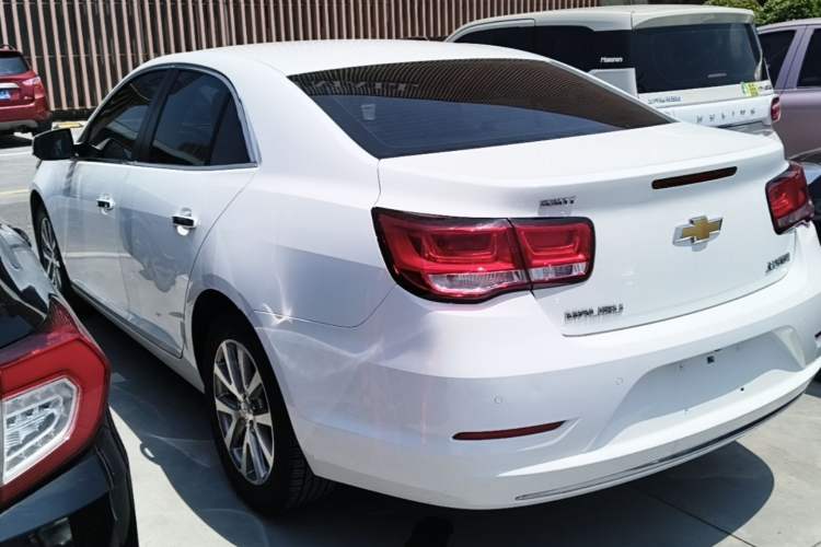 Used Chevrolet Malibu 2017 1.5T Automatic Luxury Edition Exterior 2
