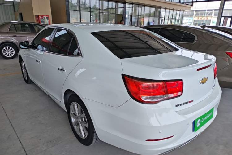Used Chevrolet Malibu 2017 1.5T Automatic Luxury Edition Exterior 2