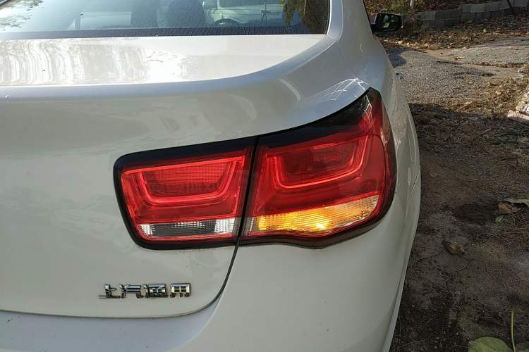 Used Chevrolet Malibu 2017 1.5T Automatic Luxury Edition Exterior 2