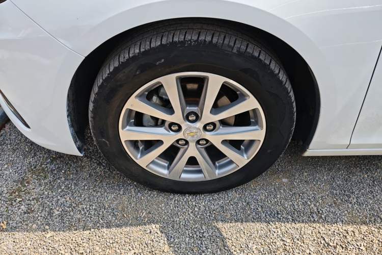 Used Chevrolet Malibu 2017 1.5T Automatic Luxury Edition Exterior 4