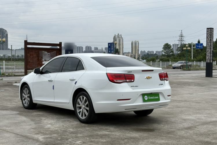 Used Chevrolet Malibu 2017 1.5T Automatic Luxury Edition Exterior 4