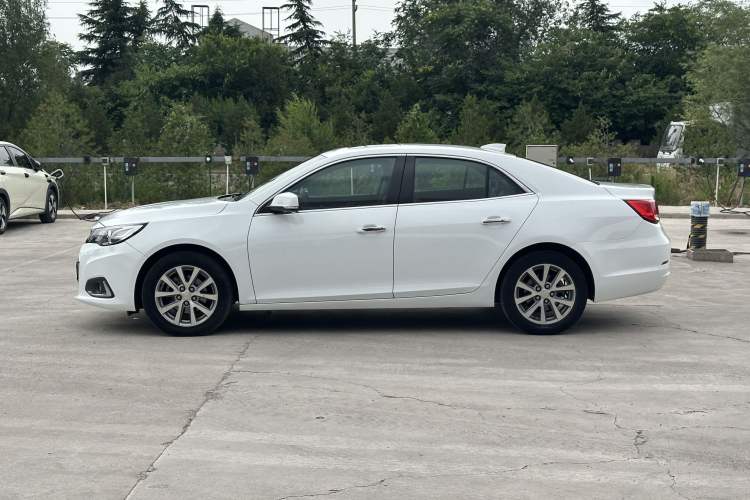 Used Chevrolet Malibu 2017 1.5T Automatic Luxury Edition Exterior 6
