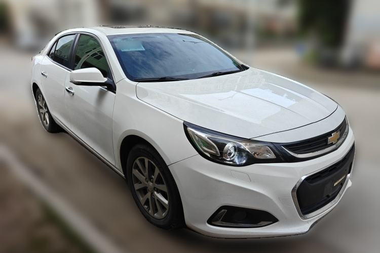 Used Chevrolet Malibu 2017 1.5T Automatic Luxury Edition Front Right 45 Deg