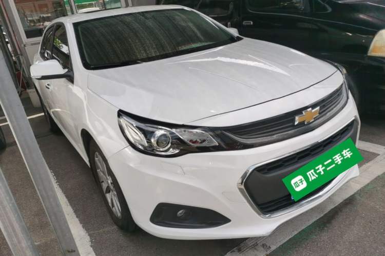 Used Chevrolet Malibu 2017 1.5T Automatic Luxury Edition Front Right 45 Deg