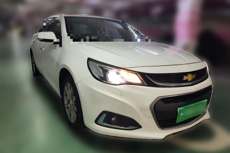 Used Chevrolet Malibu 2017 1.5T Automatic Luxury Edition Front Right 45 Deg