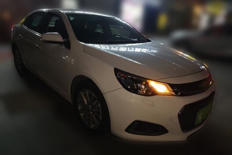 Used Chevrolet Malibu 2017 1.5T Automatic Luxury Edition Front Right 45 Deg
