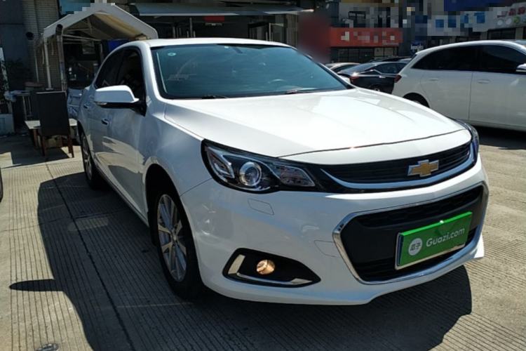 Used Chevrolet Malibu 2017 1.5T Automatic Luxury Edition Front Right 45 Deg